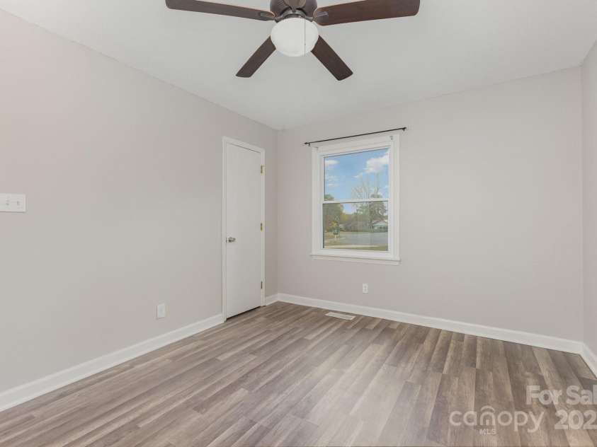 8503 Beechbrooke Road, Charlotte, NC 28227.  MLS# CAR4315143, YatesRealty ID 1331. 