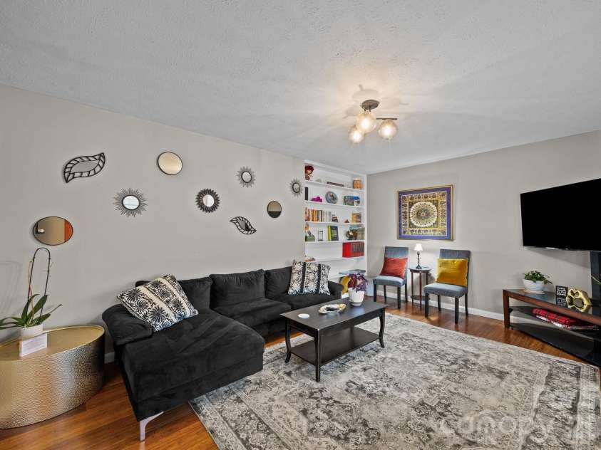 196 Weston Road, Arden, NC 28704.  MLS# CAR4327899, YatesRealty ID 13313. 