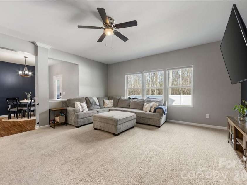 154 Sutters Mill Drive, Troutman, NC 28166.  MLS# CAR4356786, YatesRealty ID 13314. Spacious great room!