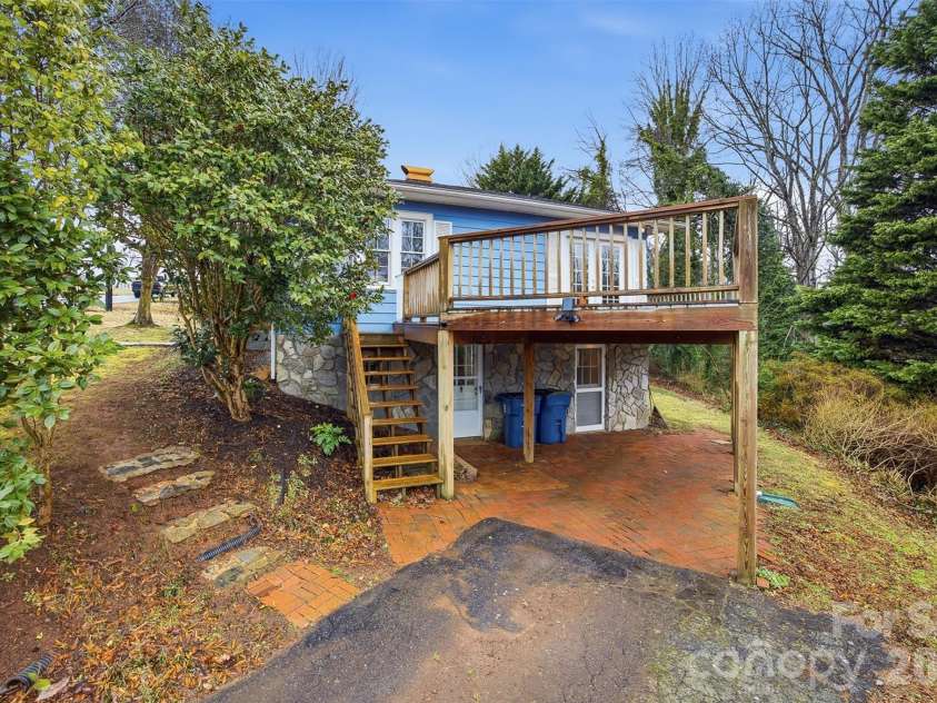 44 Forest Avenue, Granite Falls, NC 28630.  MLS# CAR4349255, YatesRealty ID 13315. 