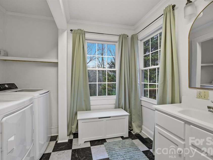 44 Forest Avenue, Granite Falls, NC 28630.  MLS# CAR4349255, YatesRealty ID 13315. 