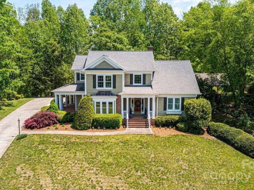 604 Foxridge Court, Lenoir, NC 28645.  MLS# CAR4254154, YatesRealty ID 13315. 