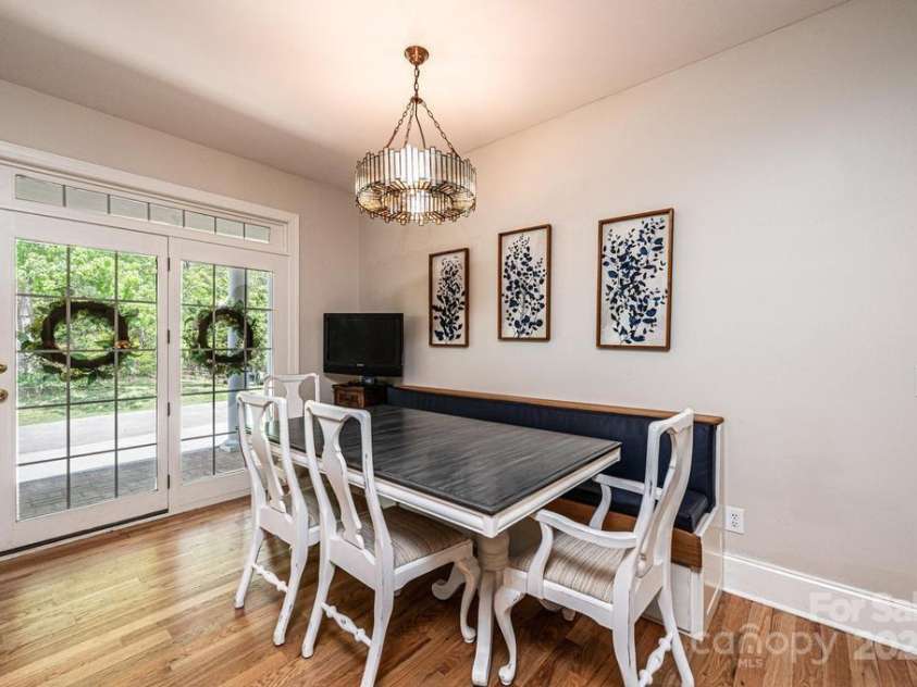 604 Foxridge Court, Lenoir, NC 28645.  MLS# CAR4254154, YatesRealty ID 13315. 