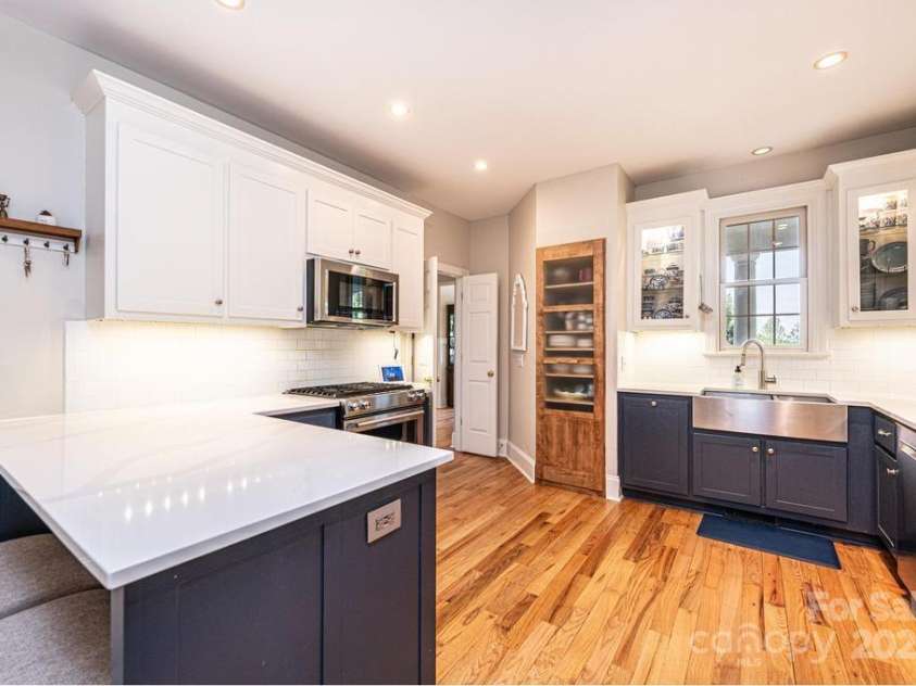 604 Foxridge Court, Lenoir, NC 28645.  MLS# CAR4254154, YatesRealty ID 13315. 