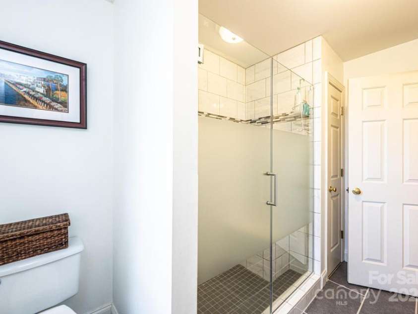 604 Foxridge Court, Lenoir, NC 28645.  MLS# CAR4254154, YatesRealty ID 13315. 