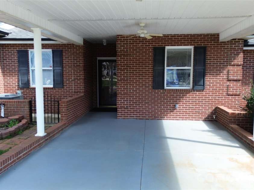 3870 Sage Court, Denver, NC 28037.  MLS# CAR4355563, YatesRealty ID 13317. 