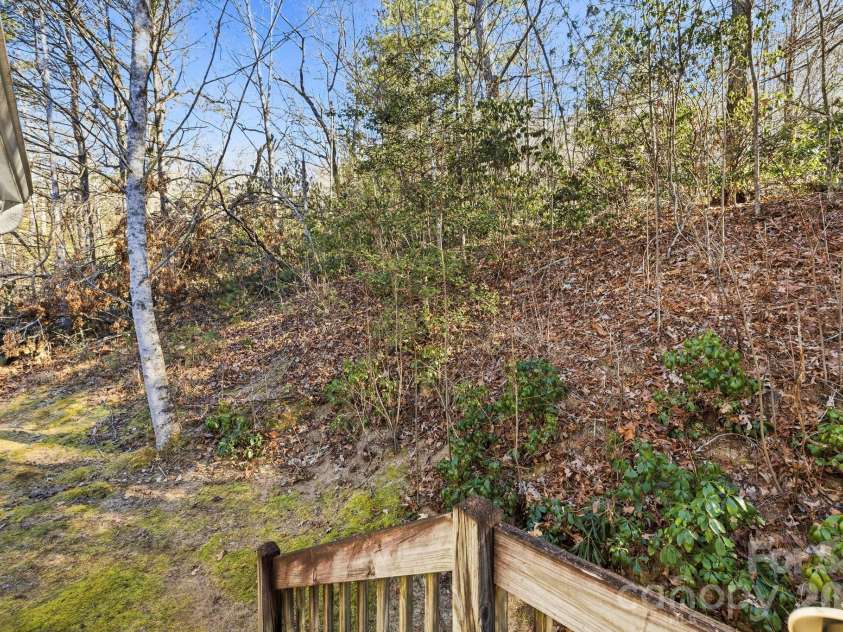 76 Gobblers Knob Road, Penrose, NC 28766.  MLS# CAR4337072, YatesRealty ID 13318. 