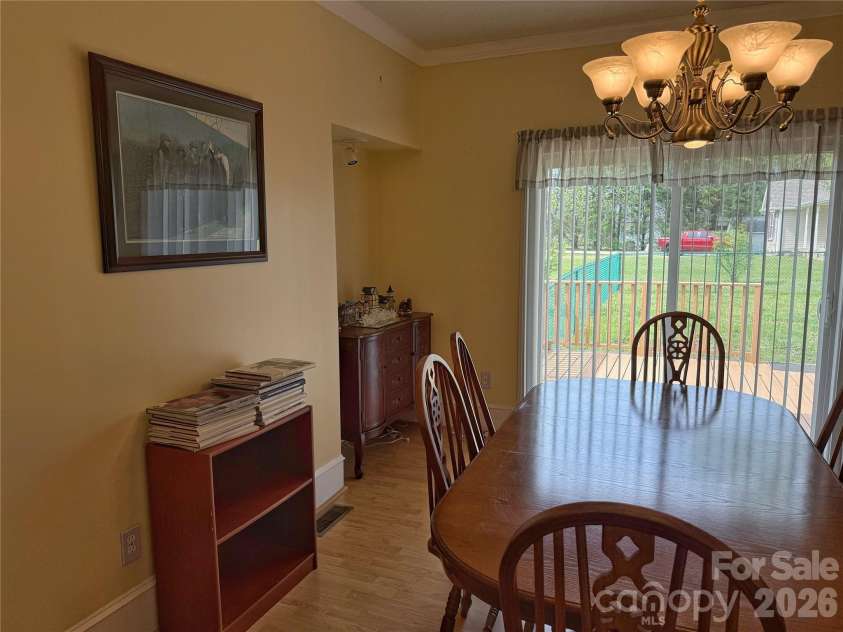 2102 Hickory Grove Road, Gastonia, NC 28056.  MLS# CAR4362956, YatesRealty ID 13319. 