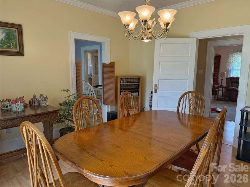 2102 Hickory Grove Road, Gastonia, NC 28056.  MLS# CAR4362956, YatesRealty ID 13319. 