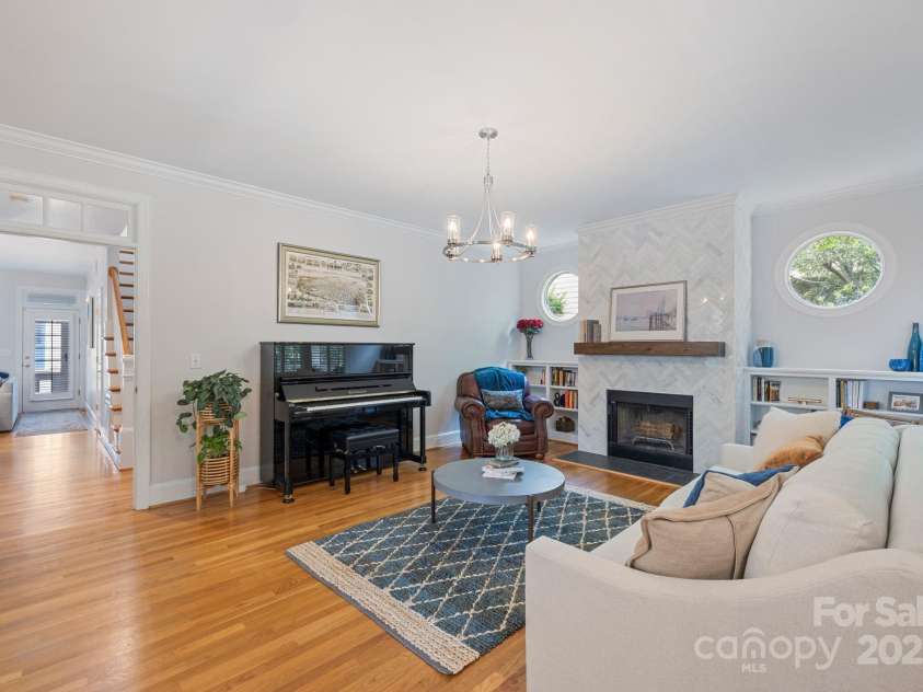 2306 Club Road, Charlotte, NC 28205.  MLS# CAR4250030, YatesRealty ID 13319. 