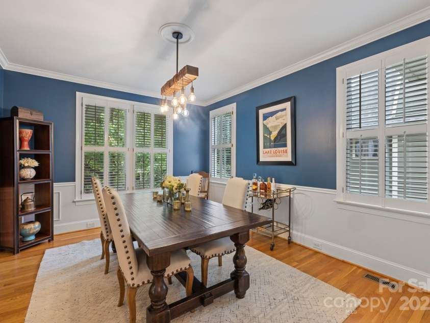 2306 Club Road, Charlotte, NC 28205.  MLS# CAR4250030, YatesRealty ID 13319. 