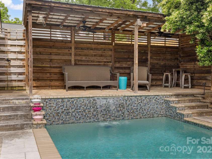 2306 Club Road, Charlotte, NC 28205.  MLS# CAR4250030, YatesRealty ID 13319. 