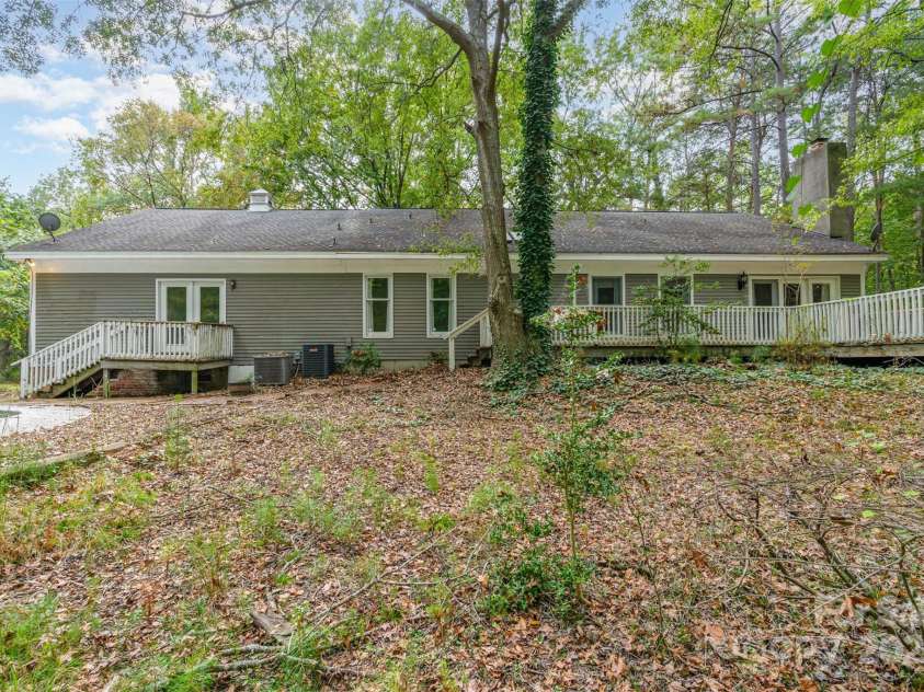 15133 Torrence Branch Road, Charlotte, NC 28278.  MLS# CAR4299900, YatesRealty ID 1332. 