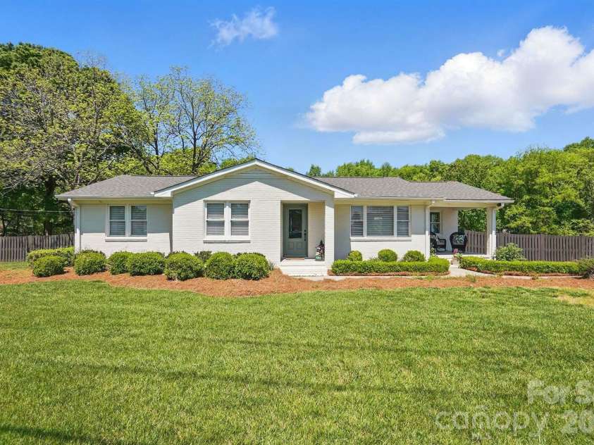 411 Baucom Deese Road, Monroe, NC 28110.  MLS# CAR4341676, YatesRealty ID 13320. 