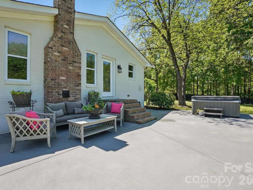 411 Baucom Deese Road, Monroe, NC 28110.  MLS# CAR4341676, YatesRealty ID 13320. 