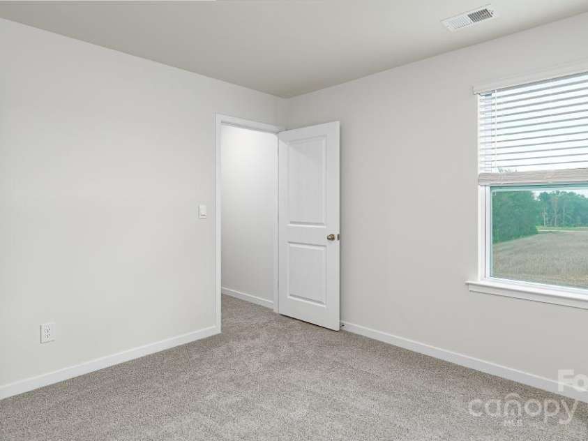 327 Brinkley Drive, Kings Mountain, NC 28086.  MLS# CAR4225582, YatesRealty ID 13321. 