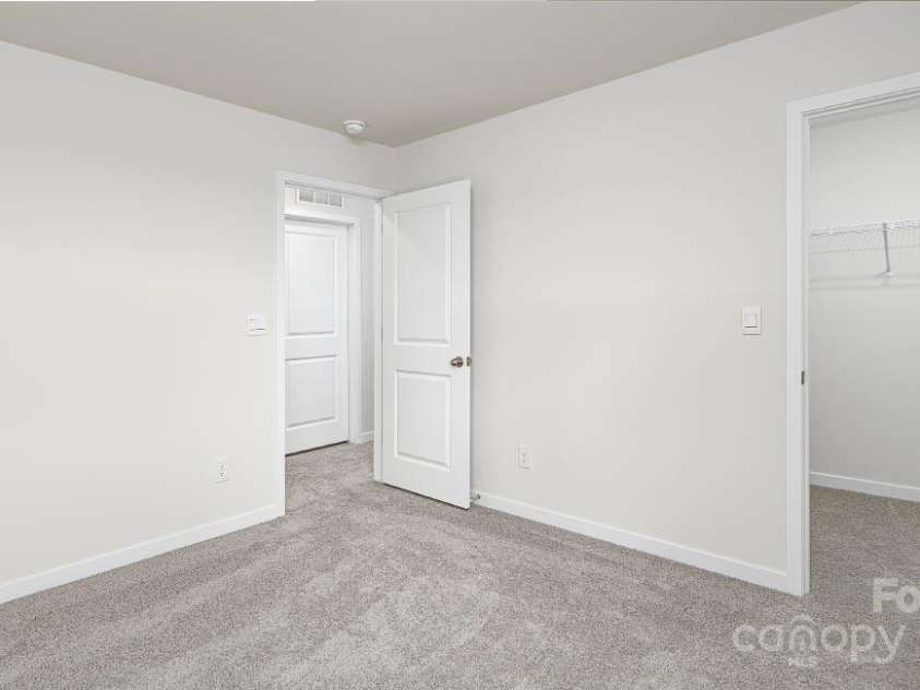 327 Brinkley Drive, Kings Mountain, NC 28086.  MLS# CAR4225582, YatesRealty ID 13321. 