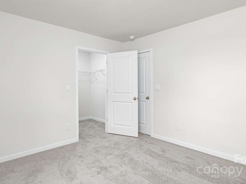 327 Brinkley Drive, Kings Mountain, NC 28086.  MLS# CAR4225582, YatesRealty ID 13321. 