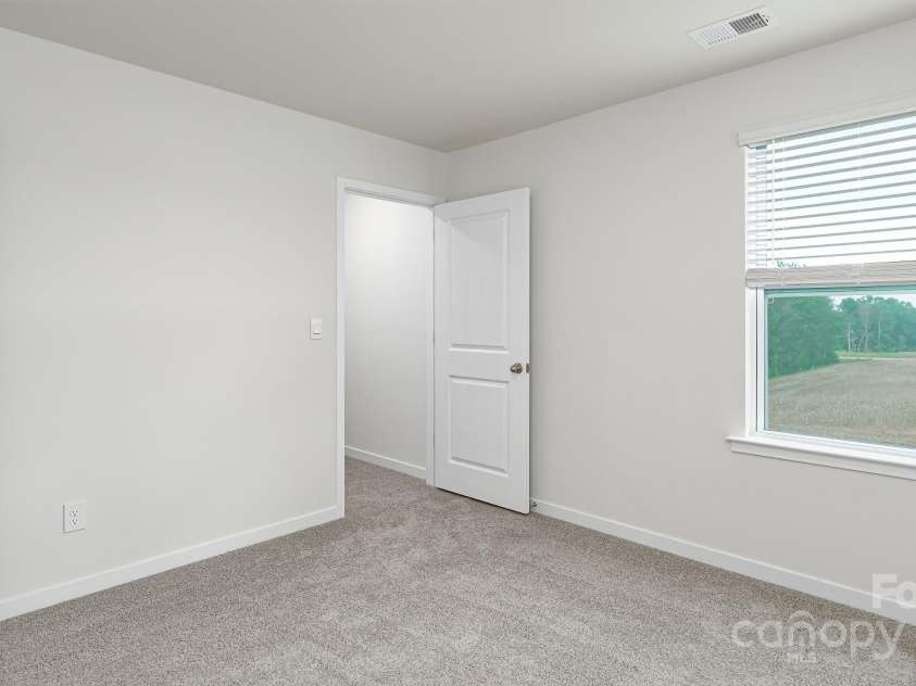 327 Brinkley Drive, Kings Mountain, NC 28086.  MLS# CAR4225582, YatesRealty ID 13321. 