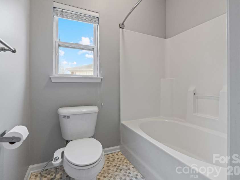 3623 Warp Street, Charlotte, NC 28205.  MLS# CAR4340962, YatesRealty ID 13321. 