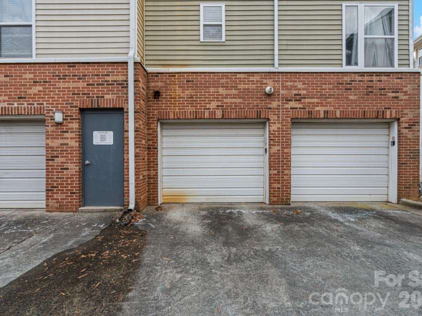 3623 Warp Street, Charlotte, NC 28205.  MLS# CAR4340962, YatesRealty ID 13321. 
