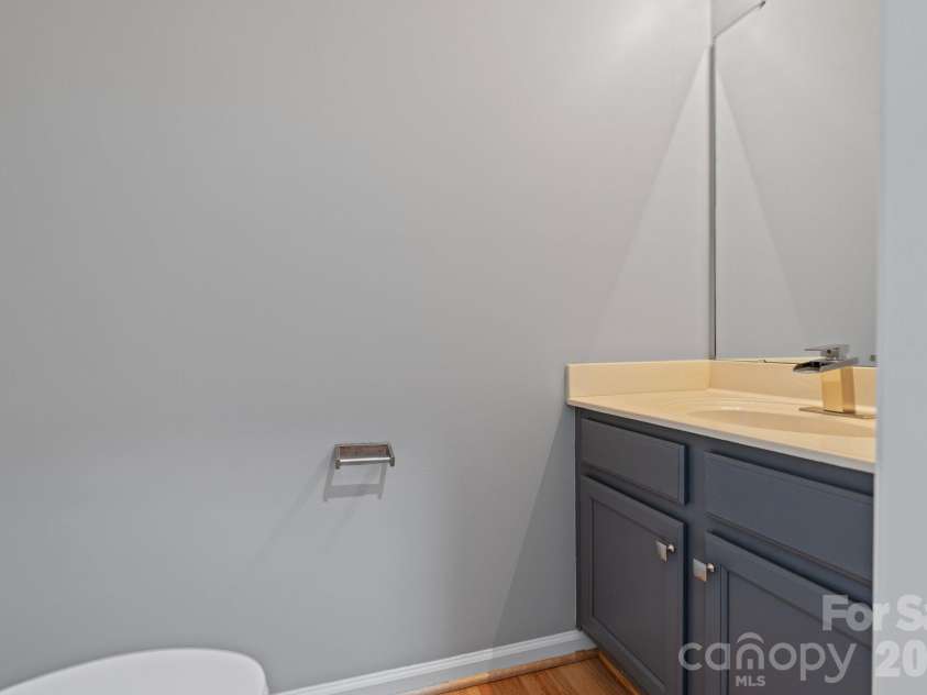 3623 Warp Street, Charlotte, NC 28205.  MLS# CAR4340962, YatesRealty ID 13321. Main level half bath