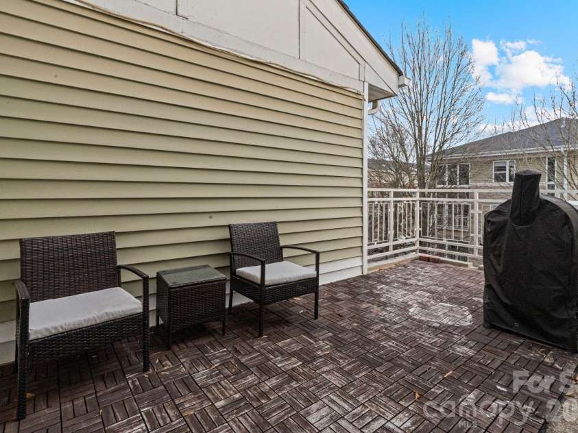 3623 Warp Street, Charlotte, NC 28205.  MLS# CAR4340962, YatesRealty ID 13321. Outdoor terrace