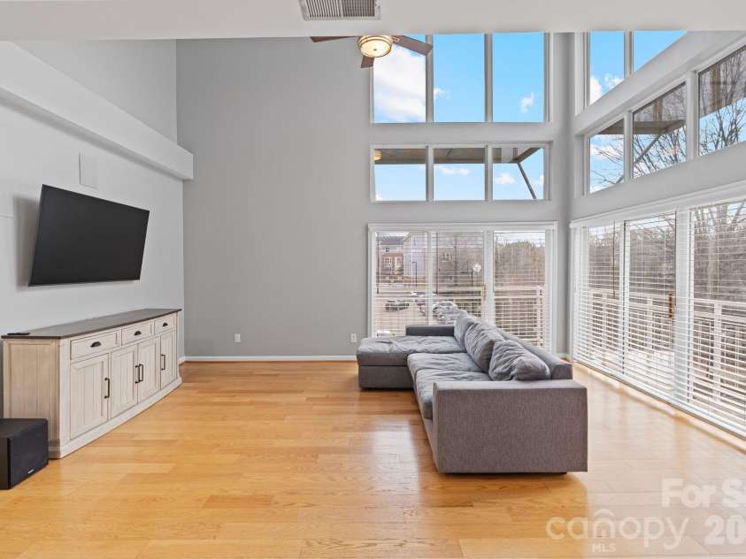 3623 Warp Street, Charlotte, NC 28205.  MLS# CAR4340962, YatesRealty ID 13321. Two story great room