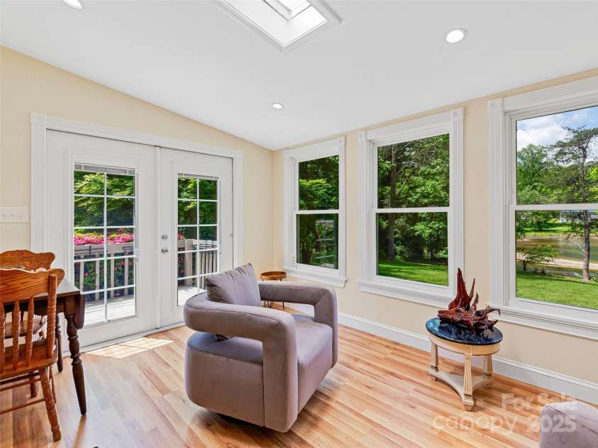 98 Ducker Road, Arden, NC 28704.  MLS# CAR4256963, YatesRealty ID 13322. 