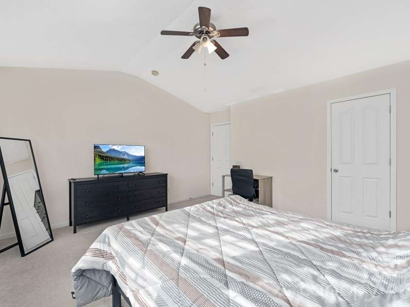 9805 Carson Whitley Avenue, Charlotte, NC 28277.  MLS# CAR4368268, YatesRealty ID 13322. 