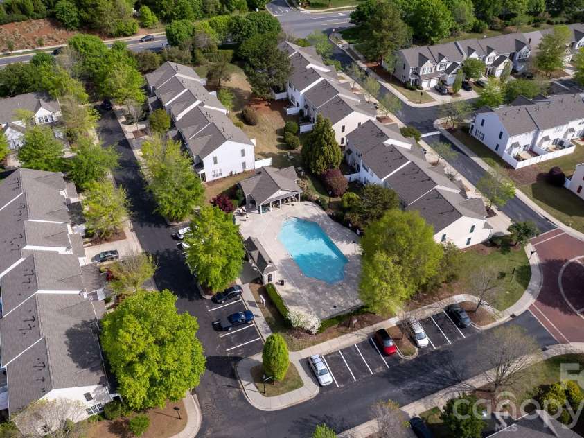9805 Carson Whitley Avenue, Charlotte, NC 28277.  MLS# CAR4368268, YatesRealty ID 13322. 