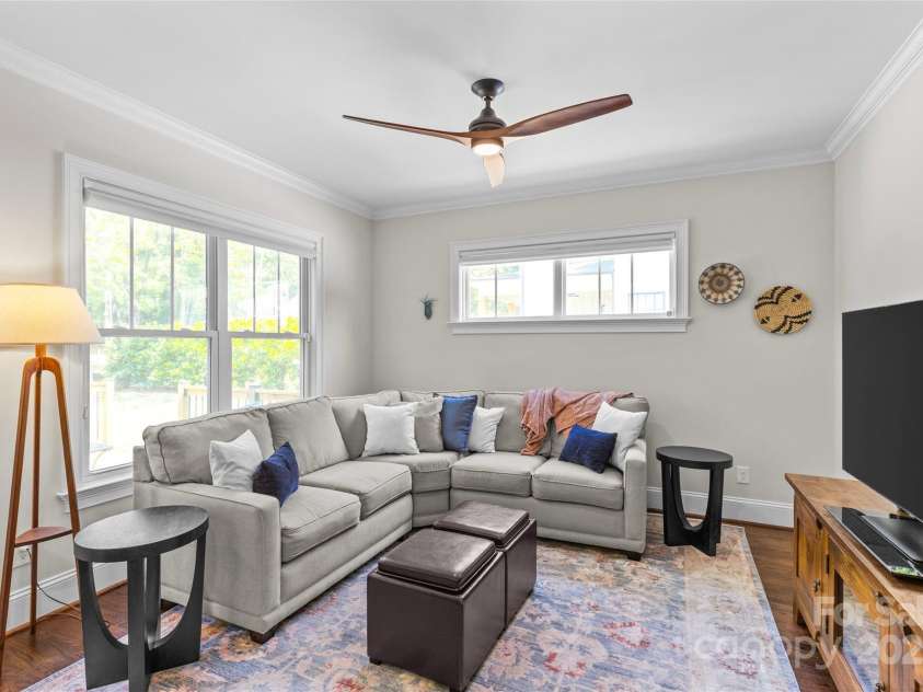 1241 Rollins Avenue, Charlotte, NC 28205.  MLS# CAR4257821, YatesRealty ID 13323. 