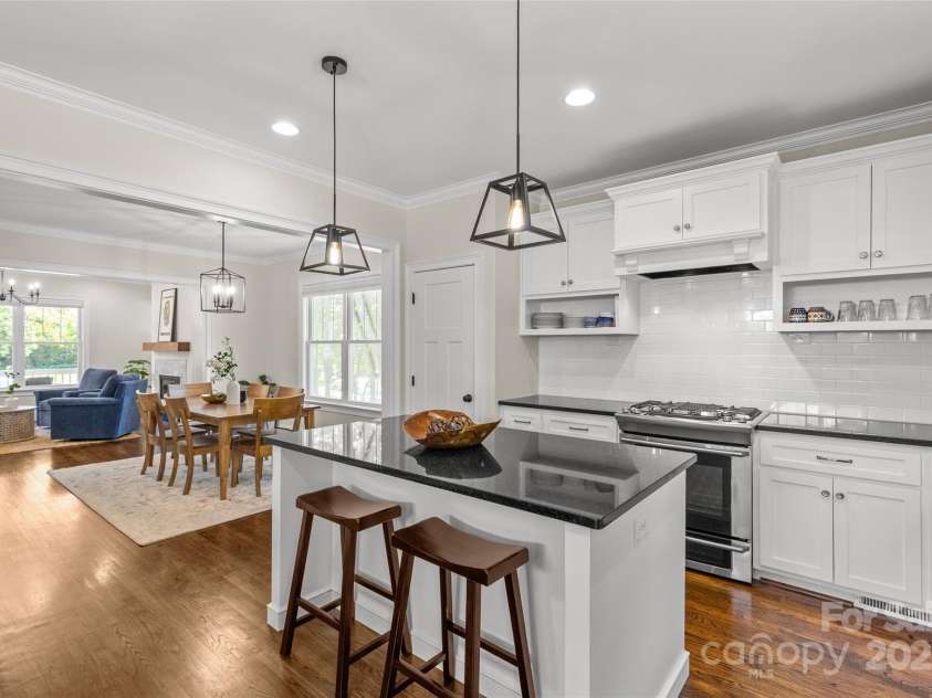 1241 Rollins Avenue, Charlotte, NC 28205.  MLS# CAR4257821, YatesRealty ID 13323. 