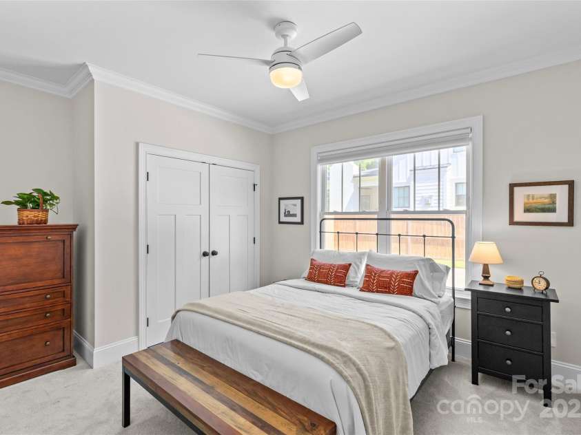 1241 Rollins Avenue, Charlotte, NC 28205.  MLS# CAR4257821, YatesRealty ID 13323. 