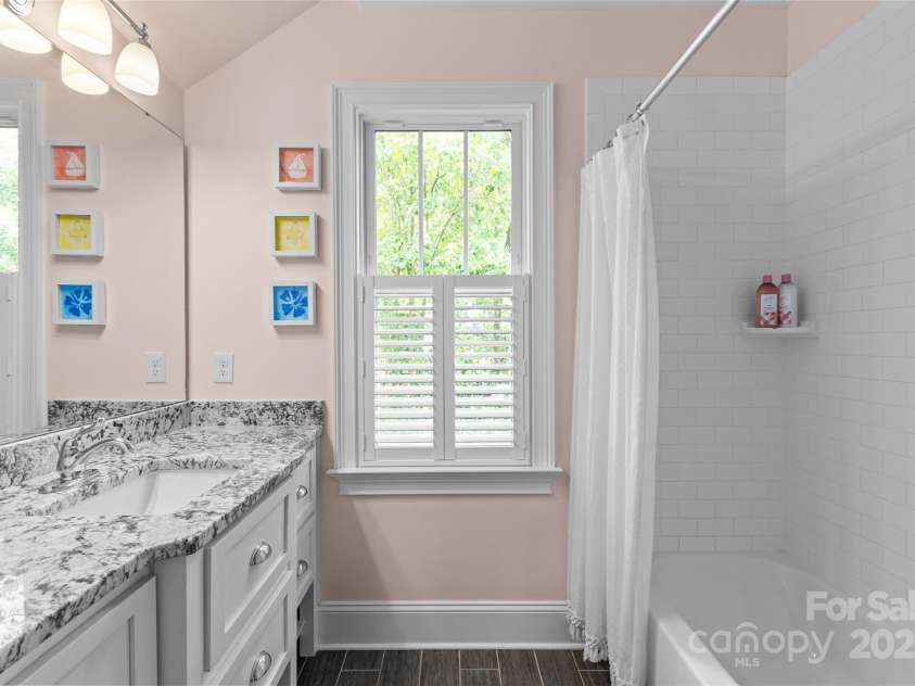 1241 Rollins Avenue, Charlotte, NC 28205.  MLS# CAR4257821, YatesRealty ID 13323. 