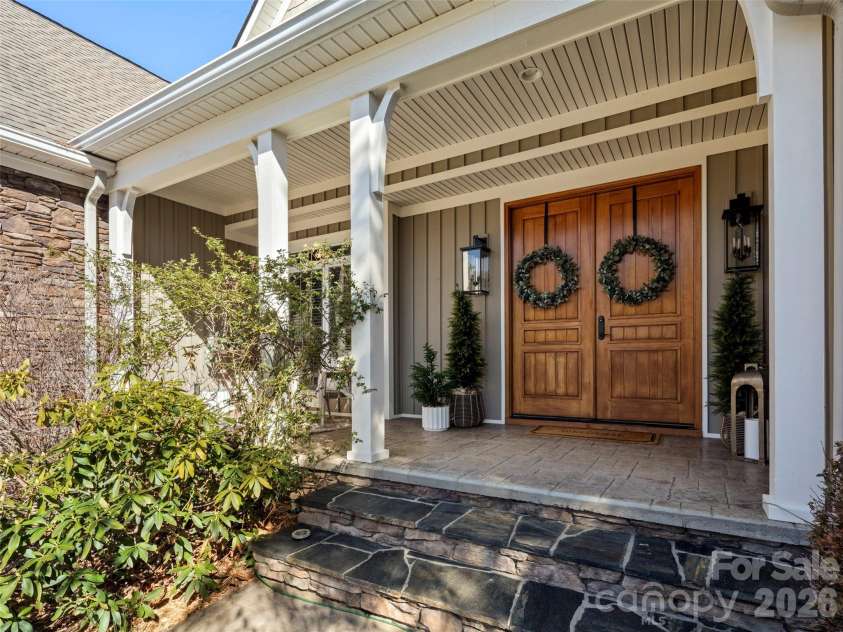 47 Ledgestone Drive, Fairview, NC 28730.  MLS# CAR4359435, YatesRealty ID 13326. 