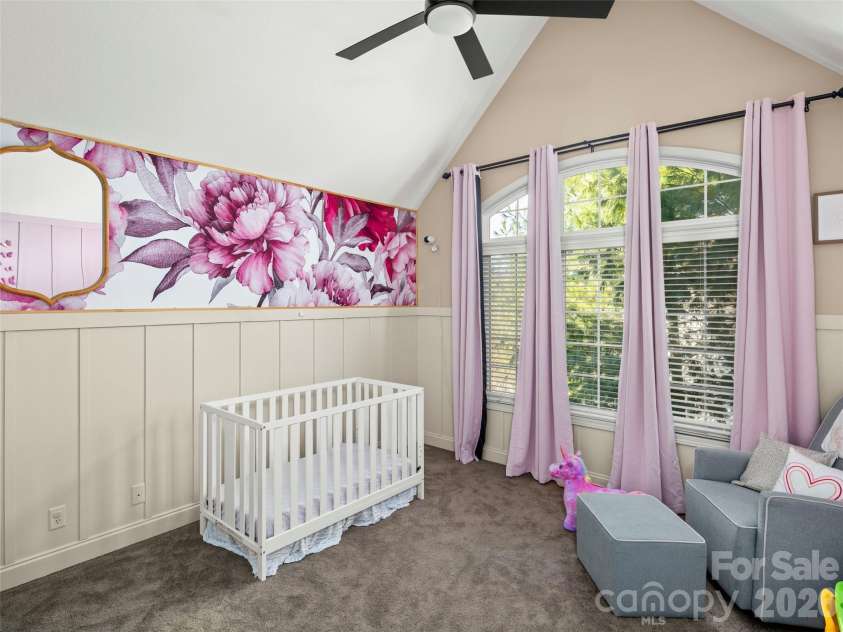 47 Ledgestone Drive, Fairview, NC 28730.  MLS# CAR4359435, YatesRealty ID 13326. 