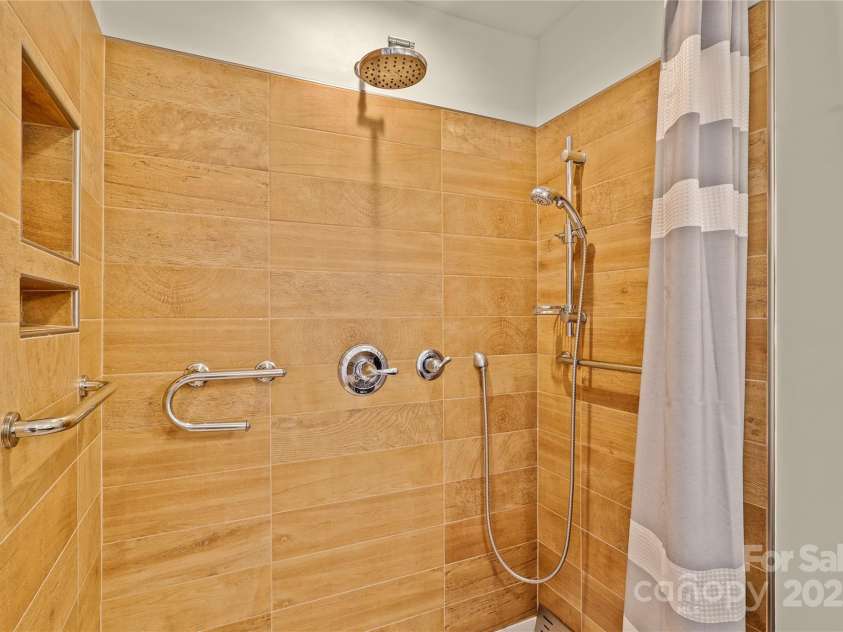 597 Elk Horn Road, Ferguson, NC 28624.  MLS# CAR4239325, YatesRealty ID 13327. 