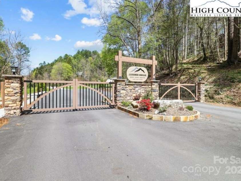 597 Elk Horn Road, Ferguson, NC 28624.  MLS# CAR4239325, YatesRealty ID 13327. 