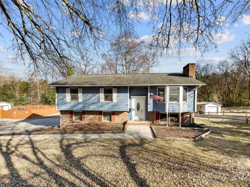 5034 Clearwater Lake Road, Mount Holly, NC 28120.  MLS# CAR4203029, YatesRealty ID 13328. Front Elevation