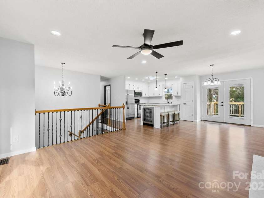 5034 Clearwater Lake Road, Mount Holly, NC 28120.  MLS# CAR4203029, YatesRealty ID 13328. Living Room