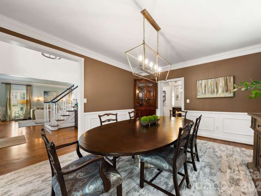 7024 Riesman Lane, Charlotte, NC 28210.  MLS# CAR4355789, YatesRealty ID 13329. Formal dining room. 