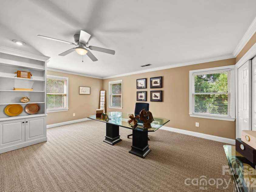 7024 Riesman Lane, Charlotte, NC 28210.  MLS# CAR4355789, YatesRealty ID 13329. Upper-level bonus room. 