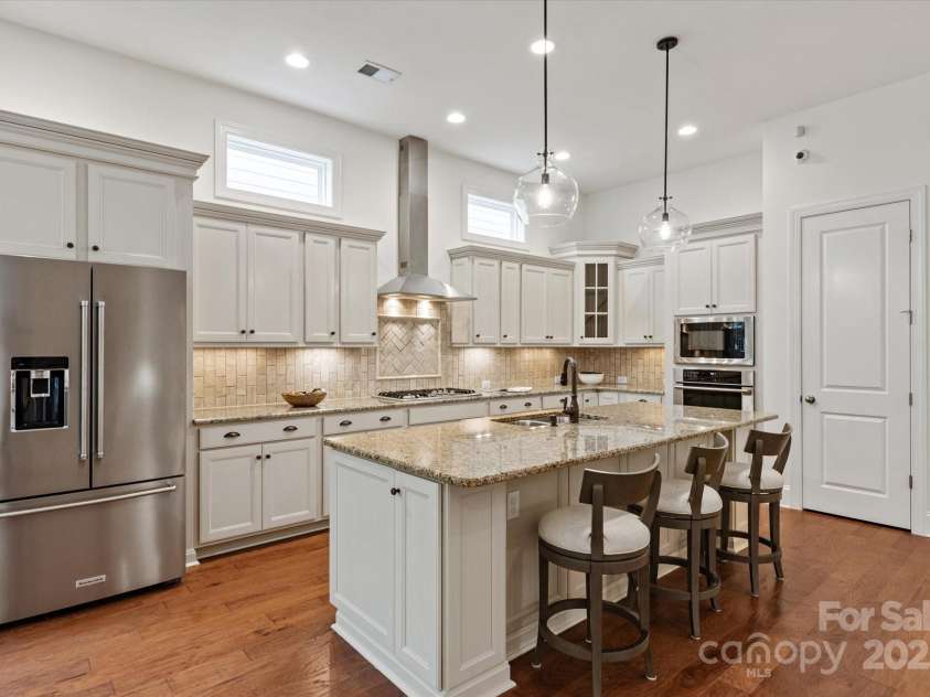 7913 Waverly Walk Avenue, Charlotte, NC 28277.  MLS# CAR4258567, YatesRealty ID 13329. 