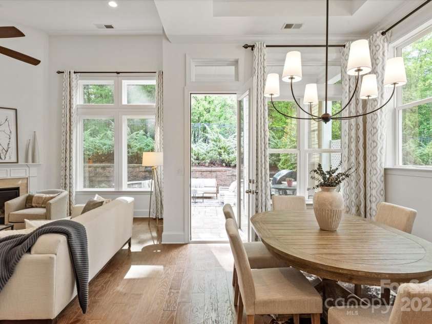 7913 Waverly Walk Avenue, Charlotte, NC 28277.  MLS# CAR4258567, YatesRealty ID 13329. 