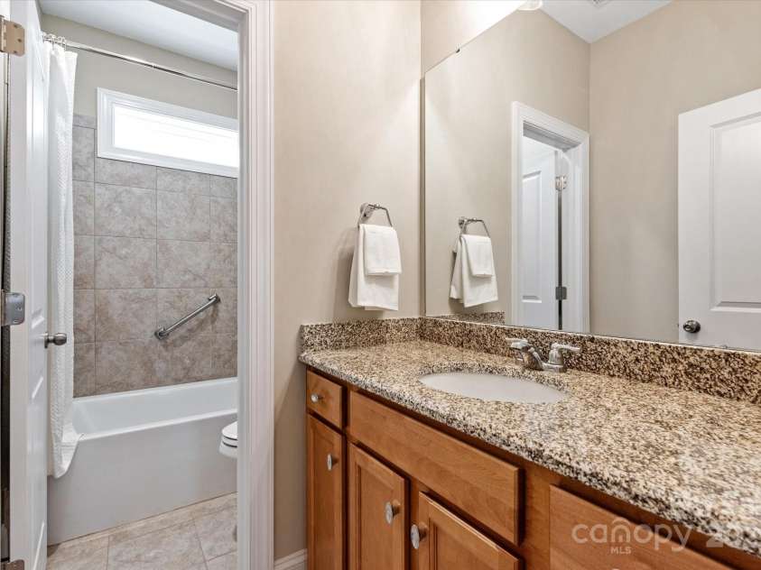 7913 Waverly Walk Avenue, Charlotte, NC 28277.  MLS# CAR4258567, YatesRealty ID 13329. 