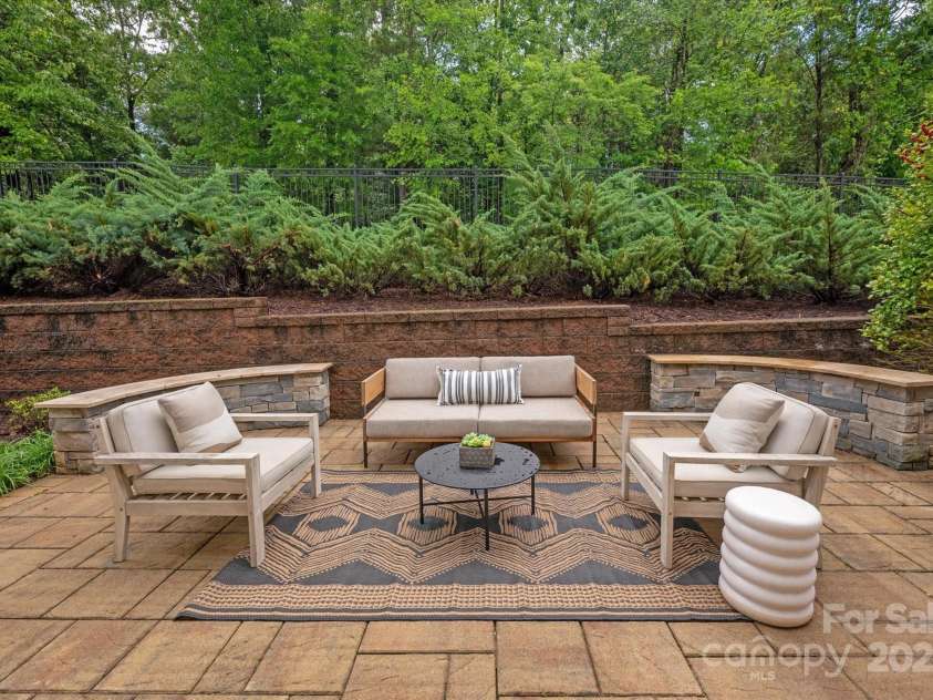 7913 Waverly Walk Avenue, Charlotte, NC 28277.  MLS# CAR4258567, YatesRealty ID 13329. 