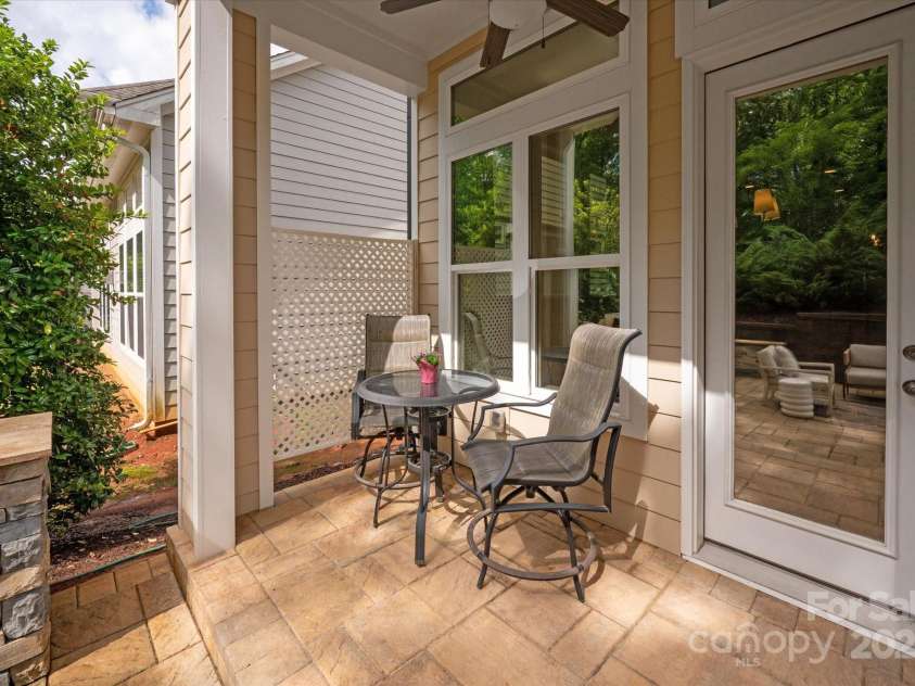 7913 Waverly Walk Avenue, Charlotte, NC 28277.  MLS# CAR4258567, YatesRealty ID 13329. 