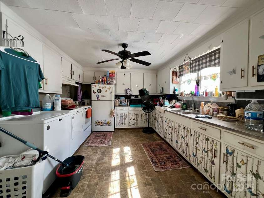 822 Turrentine Church Road, Mocksville, NC 27028.  MLS# CAR4313192, YatesRealty ID 1333. 