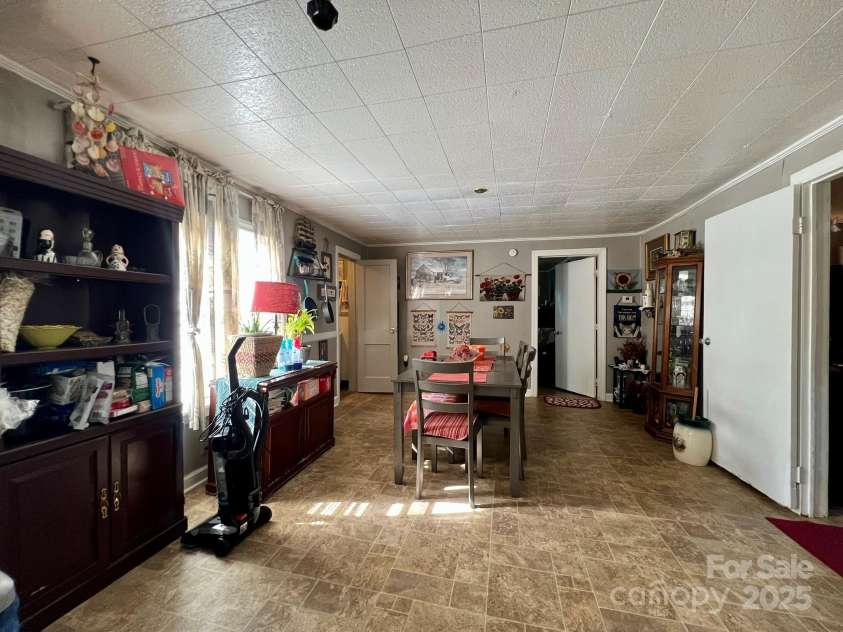 822 Turrentine Church Road, Mocksville, NC 27028.  MLS# CAR4313192, YatesRealty ID 1333. 